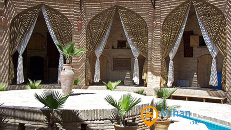 هتل کاروانسرای زین الدین مهریز